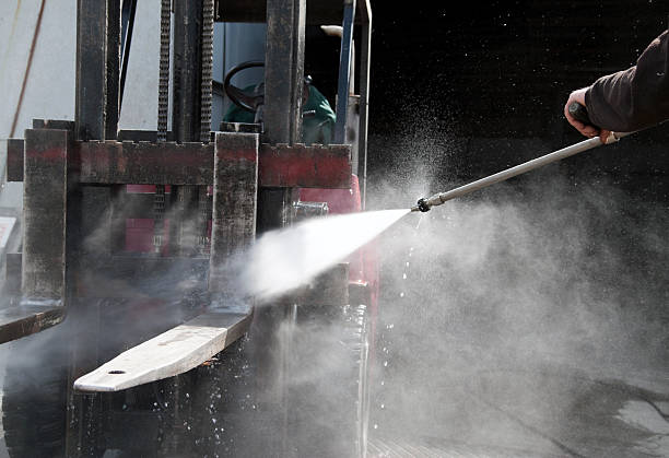 Best Pressure Washing Contractors  in Avalon, PA